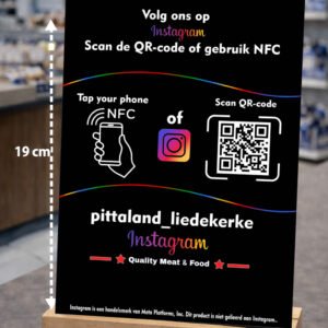 NFC- & QR-kaart voor het snel verzamelen van Instagram-volgers. Personalisatie met logo.